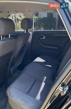 Седан Audi A4 2001 в 
