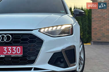 Седан Audi A4 2022 в 