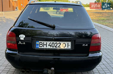 Универсал Audi A4 1998 в 