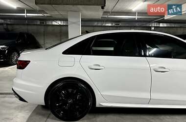 Седан Audi A4 2020 в 