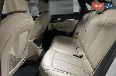 Седан Audi A4 2020 в 