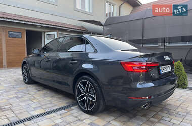 Седан Audi A4 2016 в 