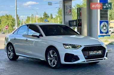 Седан Audi A4 2020 в Николаеве