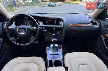 Седан Audi A4 2012 в 