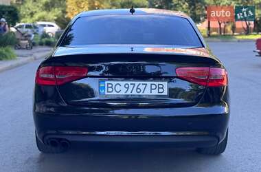 Седан Audi A4 2012 в 
