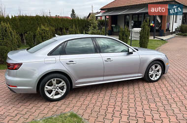 Седан Audi A4 2018 в 