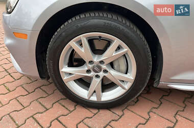 Седан Audi A4 2018 в 