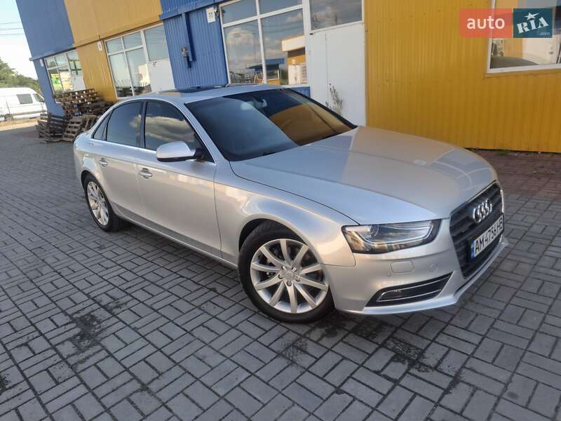 Седан Audi A4 2013 в 