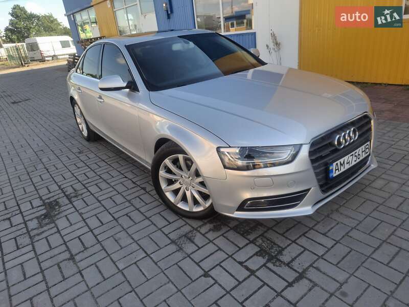 Седан Audi A4 2013 в Житомире