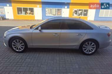 Седан Audi A4 2013 в 