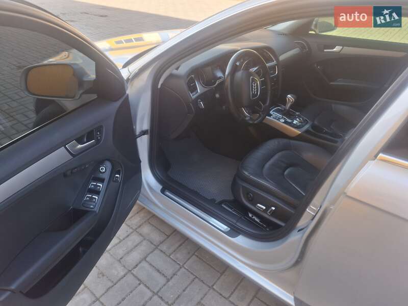Седан Audi A4 2013 в Житомире