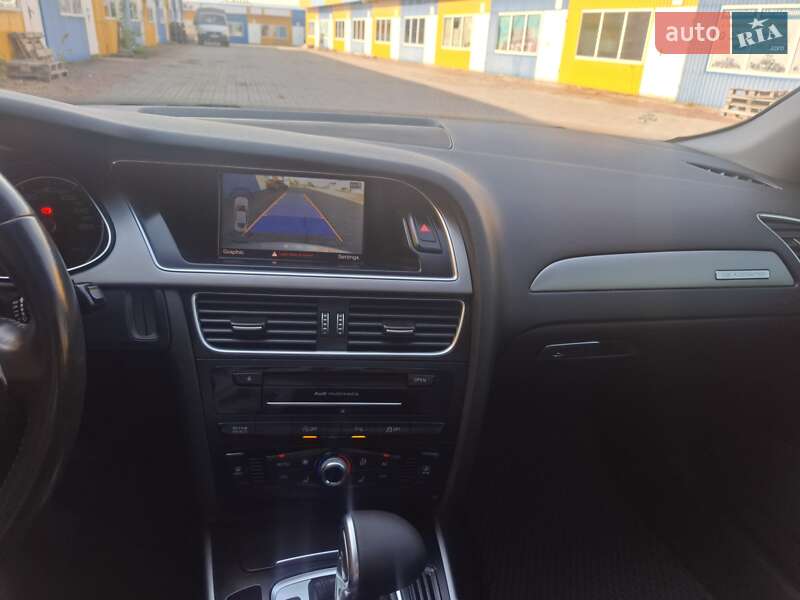 Седан Audi A4 2013 в Житомире