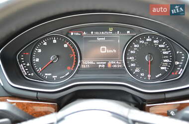 Седан Audi A4 2016 в 
