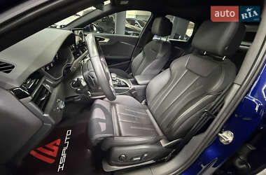 Седан Audi A4 2024 в 