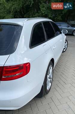 Универсал Audi A4 2014 в 