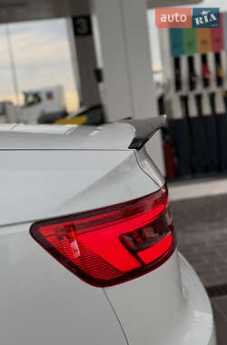 Седан Audi A4 2016 в 