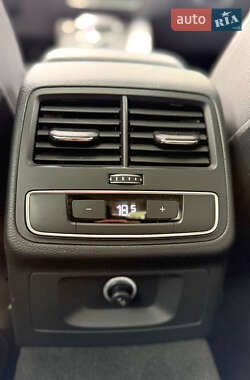 Седан Audi A4 2016 в 