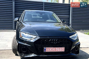 Седан Audi A4 2022 в 