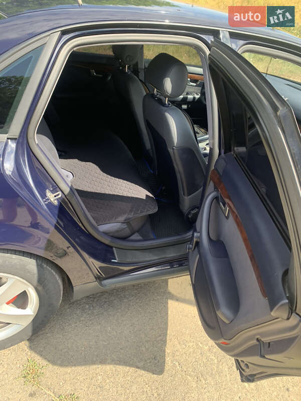 Седан Audi A4 2001 в Захарьевке