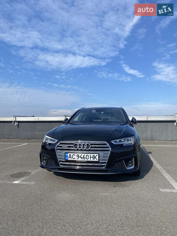 Універсал Audi A4 2018 в Києві