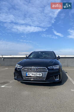 Универсал Audi A4 2018 в 