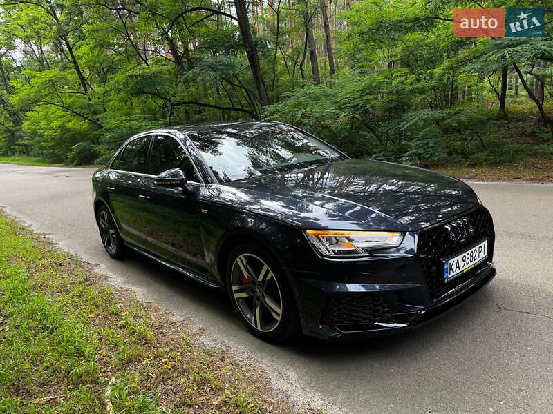 Седан Audi A4 2017 в Киеве