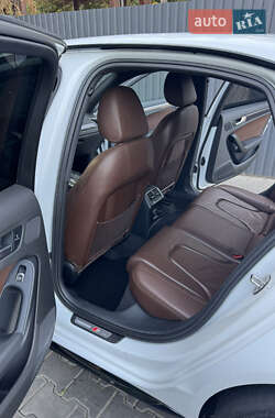 Седан Audi A4 2013 в 