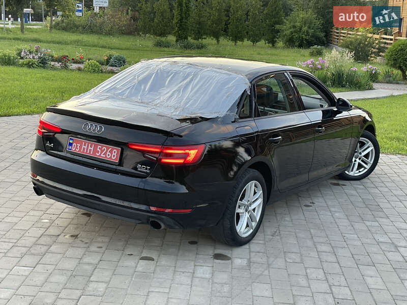 Седан Audi A4 2017 в Луцке