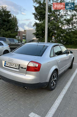 Седан Audi A4 2001 в 