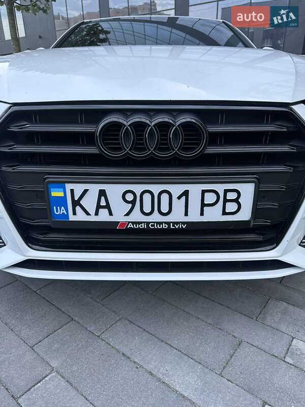 Седан Audi A4 2016 в Киеве