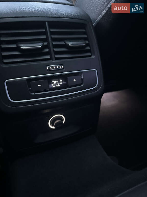 Седан Audi A4 2016 в Киеве