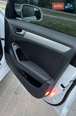 Седан Audi A4 2015 в 