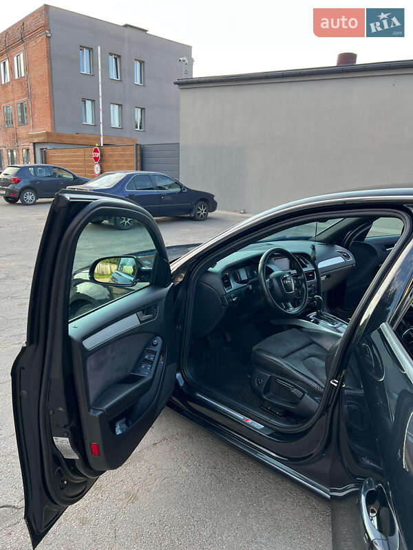 Седан Audi A4 2010 в Чернигове