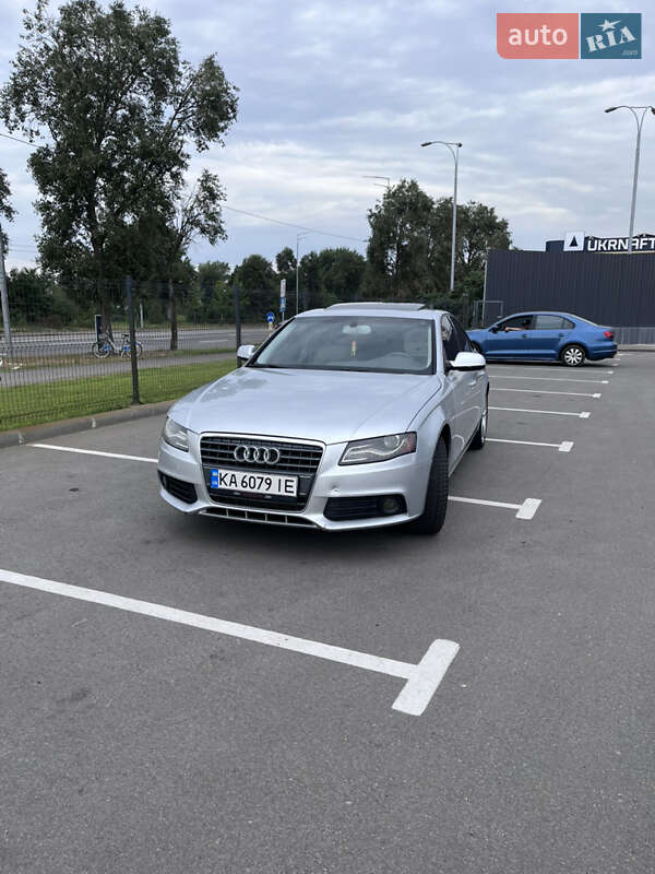 Седан Audi A4 2011 в Киеве