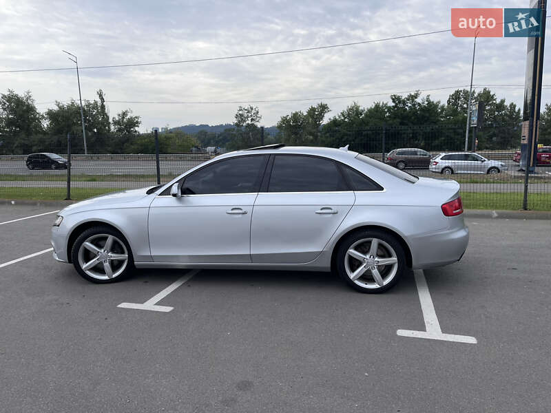 Седан Audi A4 2011 в Киеве