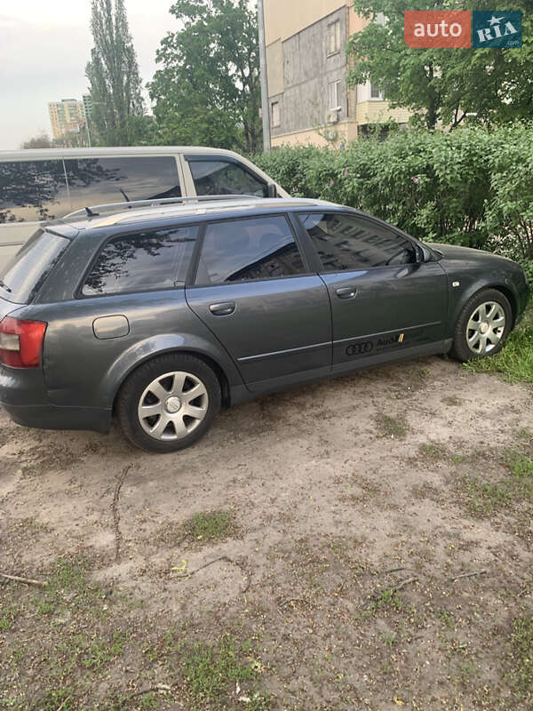Универсал Audi A4 2003 в Киеве
