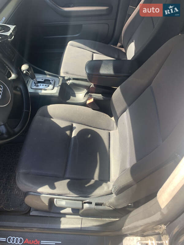 Универсал Audi A4 2003 в Киеве