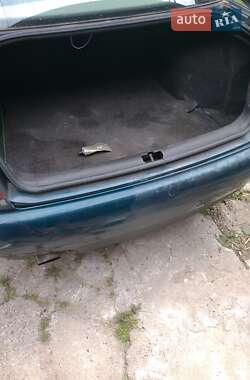 Седан Audi A4 1995 в 