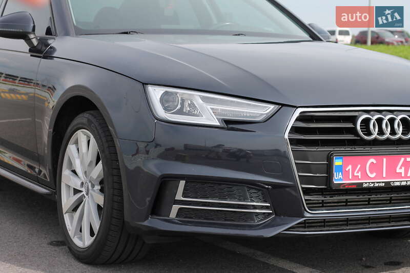 Седан Audi A4 2018 в Львове
