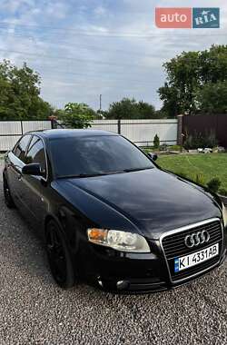 Седан Audi A4 2004 в 