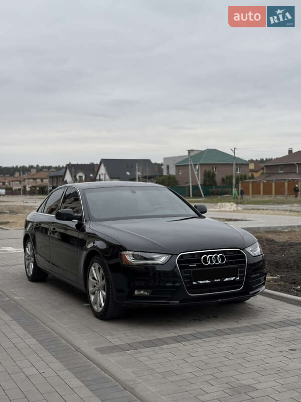Седан Audi A4 2012 в Броварах