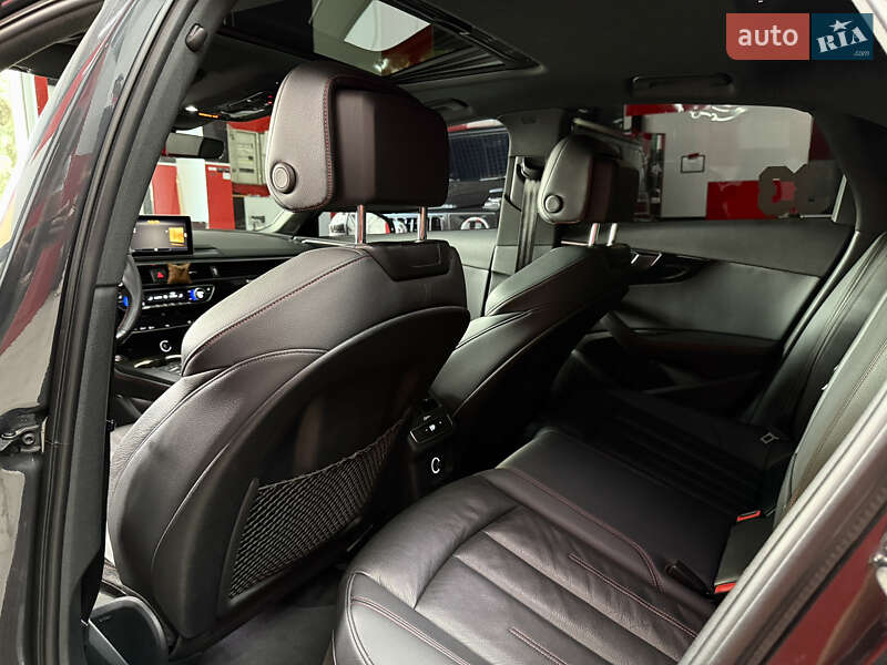 Седан Audi A4 2017 в Одессе