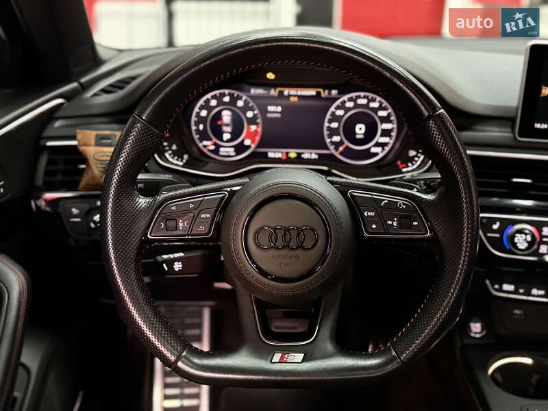 Седан Audi A4 2017 в Одессе