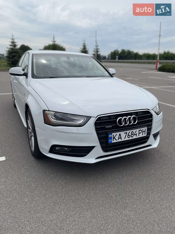 Седан Audi A4 2015 в Киеве