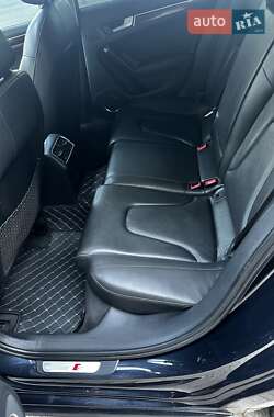 Седан Audi A4 2012 в 