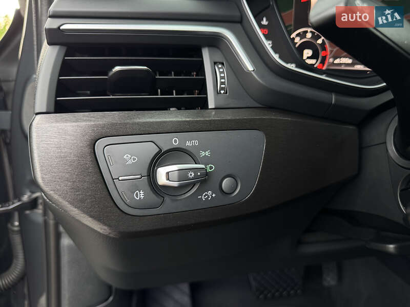 Универсал Audi A4 2017 в Коломые