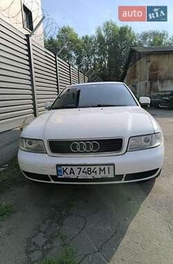 Седан Audi A4 1998 в 