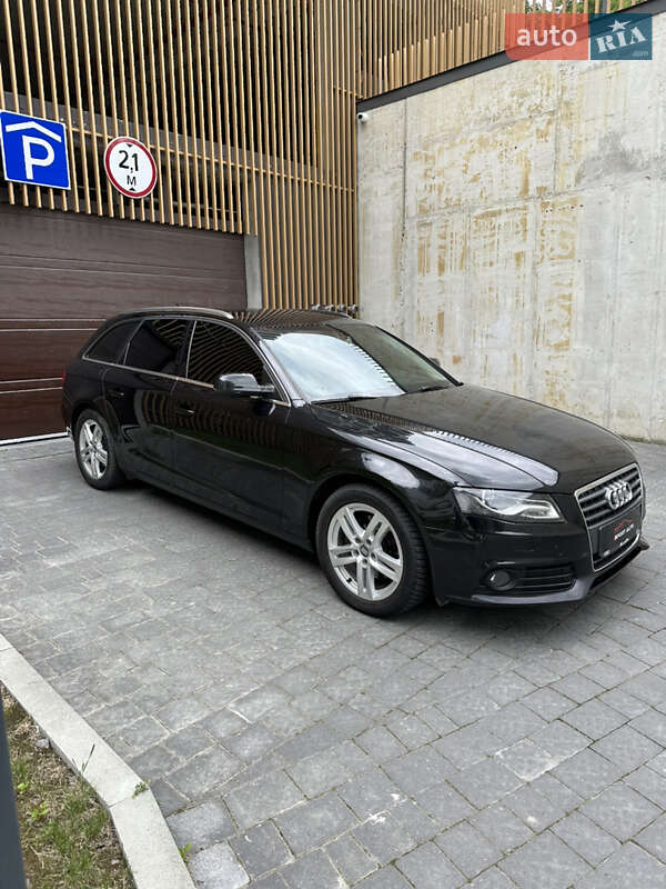 Універсал Audi A4 2009 в Львові