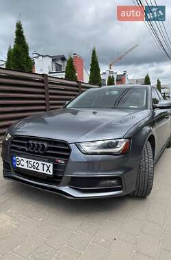 Седан Audi A4 2014 в Львові