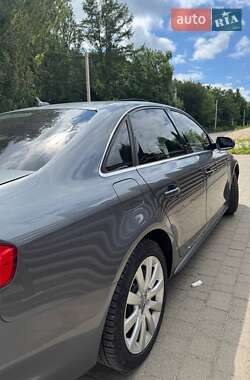 Седан Audi A4 2014 в Львові